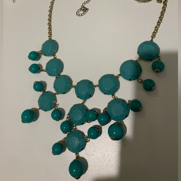 Turquoise statement necklace - Picture 2 of 3